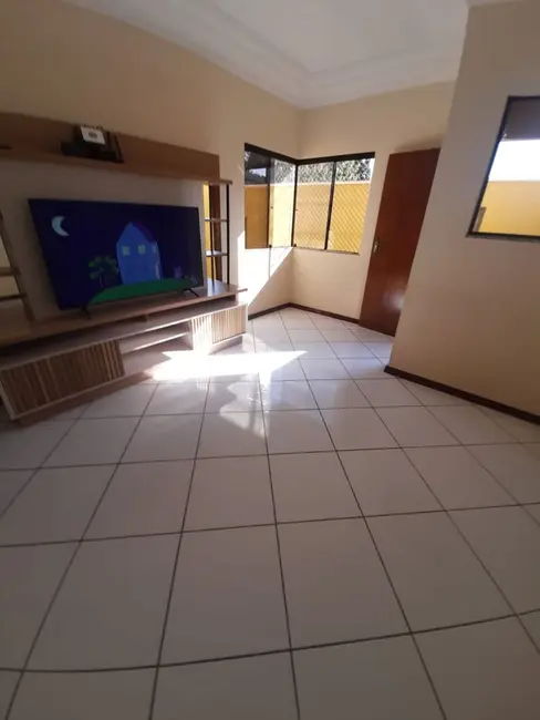 Foto 7 de Casa com 3 quartos à venda, 237m2 em Saúde, Pouso Alegre - MG