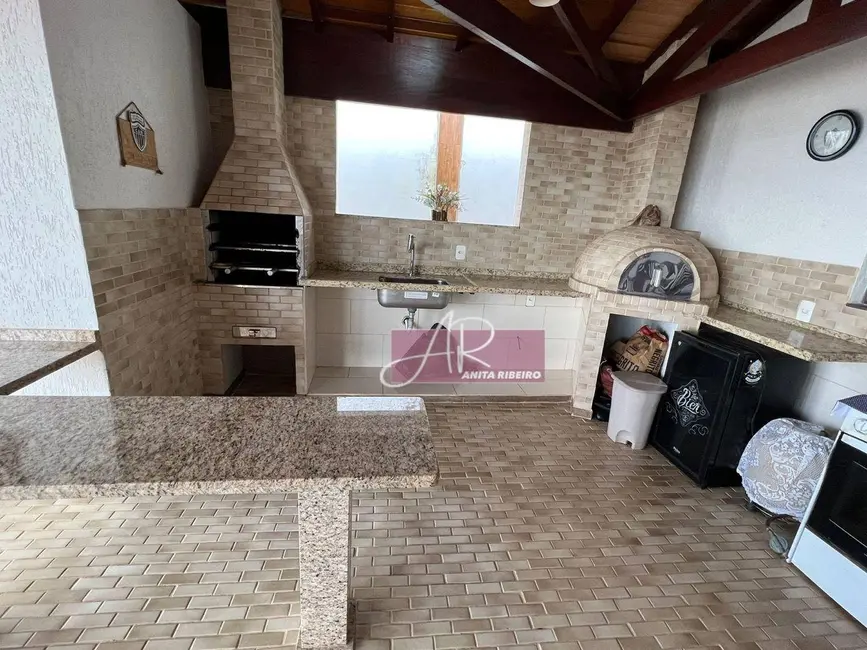 Casa com 4 quartos à venda, 300m2 em Colinas de Santa Bárbara, Pouso Alegre - MG - imagem 3 Foto 3 de Casa com 4 quartos à venda, 300m2 em Colinas de Santa Bárbara, Pouso Alegre - MG
