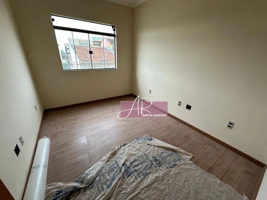 Apartamento com 2 quartos à venda, 60m2 em Centro, Pouso Alegre - MG - imagem 9 Foto 9 de Apartamento com 2 quartos à venda, 60m2 em Centro, Pouso Alegre - MG