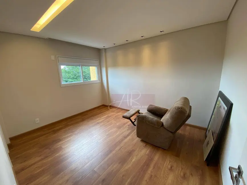 Apartamento com 3 quartos à venda, 130m2 em Residencial Santa Rita, Pouso Alegre - MG - imagem 8 Foto 8 de Apartamento com 3 quartos à venda, 130m2 em Residencial Santa Rita, Pouso Alegre - MG