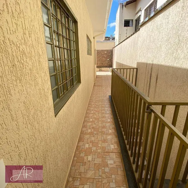 Foto 4 de Casa com 5 quartos à venda, 290m2 em João Paulo II, Pouso Alegre - MG