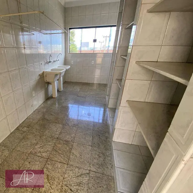 Foto 5 de Casa com 5 quartos à venda, 290m2 em João Paulo II, Pouso Alegre - MG