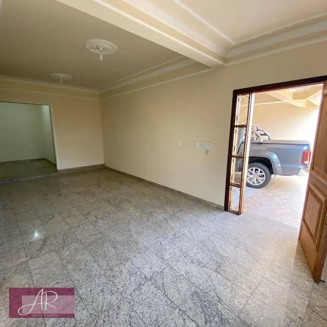 Foto 7 de Casa com 5 quartos à venda, 290m2 em João Paulo II, Pouso Alegre - MG