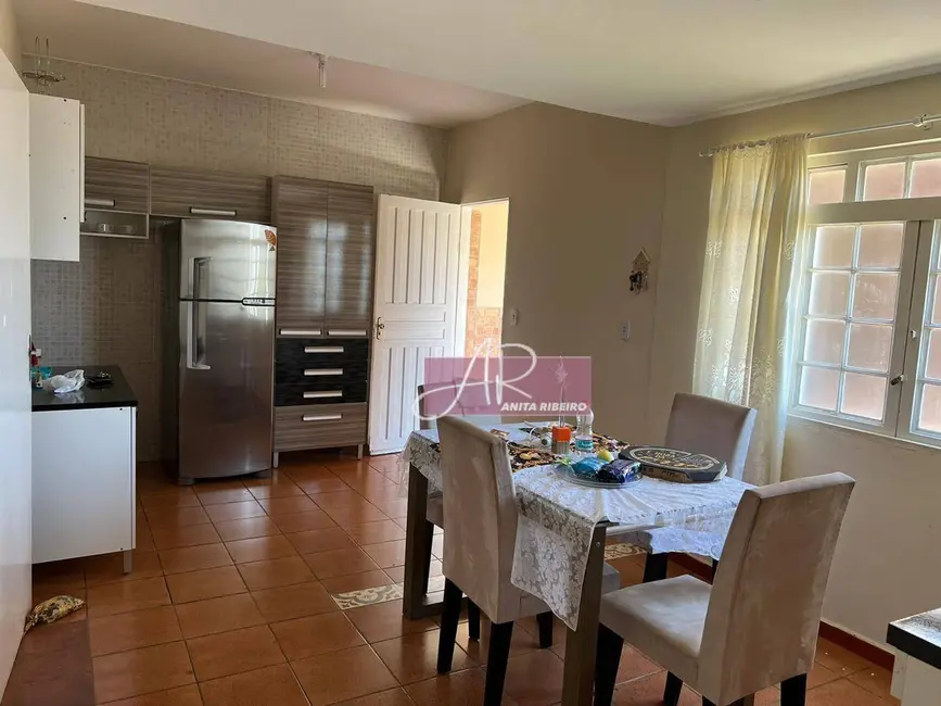 Casa com 4 quartos à venda, 450m2 em Pouso Alegre - MG - imagem 4 Foto 4 de Casa com 4 quartos à venda, 450m2 em Pouso Alegre - MG