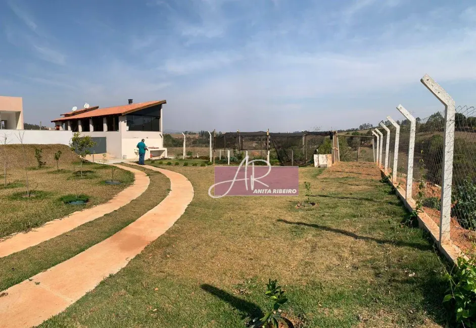 Chácara com 4 quartos à venda, 1000m2 em Pouso Alegre - MG - imagem 6 Foto 6 de Chácara com 4 quartos à venda, 1000m2 em Pouso Alegre - MG