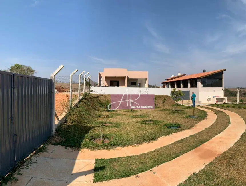 Chácara com 4 quartos à venda, 1000m2 em Pouso Alegre - MG - imagem 8 Foto 8 de Chácara com 4 quartos à venda, 1000m2 em Pouso Alegre - MG