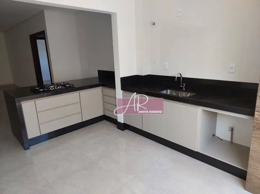 Apartamento com 3 quartos à venda, 113m2 em Nhá Chica, Pouso Alegre - MG - imagem 6 Foto 6 de Apartamento com 3 quartos à venda, 113m2 em Nhá Chica, Pouso Alegre - MG