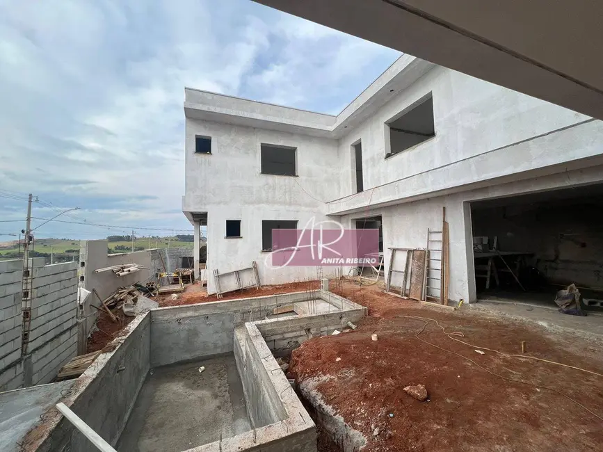 Foto 1 de Casa com 4 quartos à venda, 418m2 em Residencial Astúrias, Pouso Alegre - MG