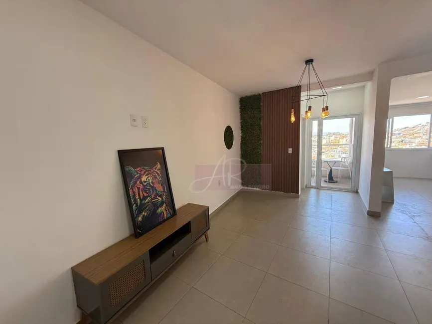 Foto 1 de Apartamento com 3 quartos à venda, 200m2 em Pouso Alegre - MG