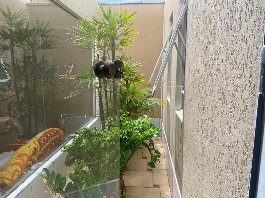 Foto 5 de Casa com 3 quartos à venda, 250m2 em João Paulo II, Pouso Alegre - MG