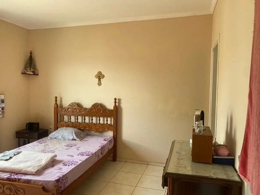 Foto 7 de Casa com 3 quartos à venda, 250m2 em João Paulo II, Pouso Alegre - MG