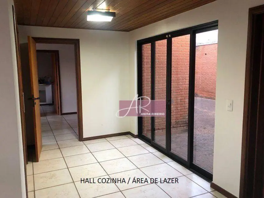 Casa com 5 quartos à venda, 660m2 em Pouso Alegre - MG - imagem 8 Foto 8 de Casa com 5 quartos à venda, 660m2 em Pouso Alegre - MG