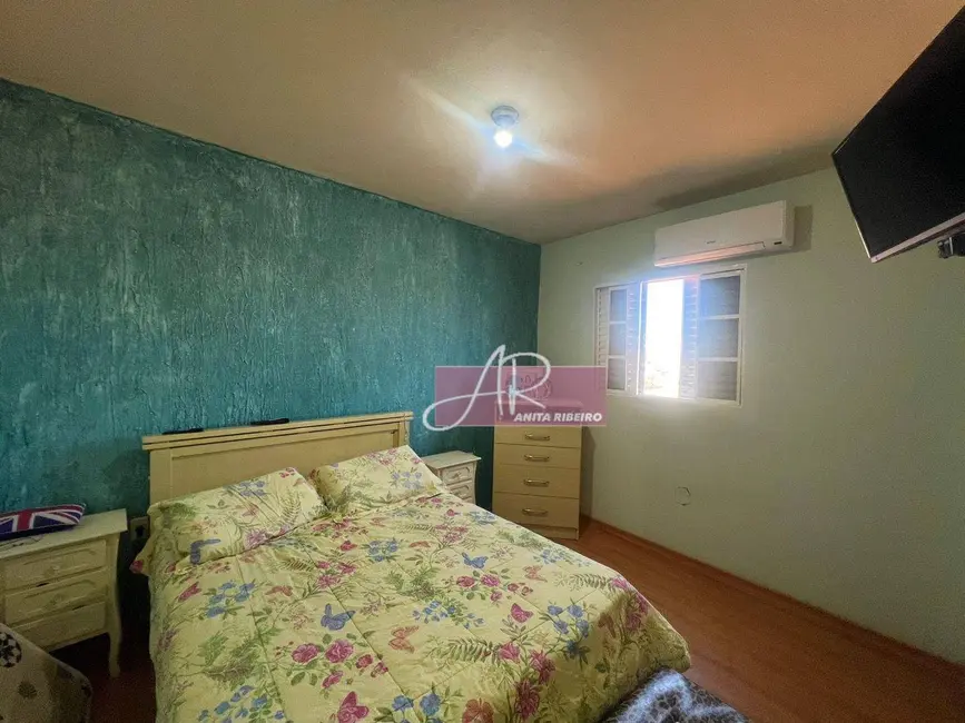 Foto 9 de Casa com 4 quartos à venda, 200m2 em Primavera, Pouso Alegre - MG