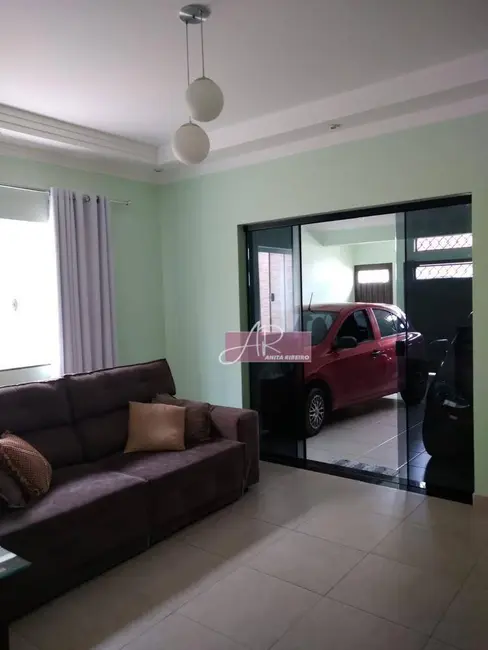 Foto 7 de Casa com 3 quartos à venda, 120m2 em Jardim Yara, Pouso Alegre - MG