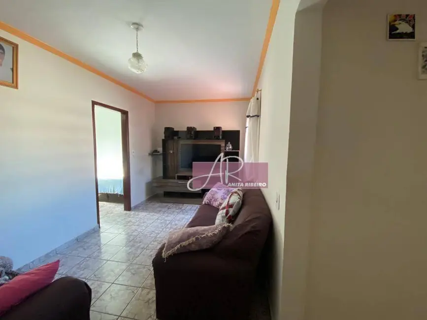 Foto 3 de Casa com 4 quartos à venda, 100m2 em Jardim Yara, Pouso Alegre - MG