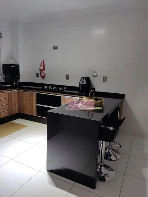 Cobertura com 3 quartos à venda, 144m2 em Dindinha, Pouso Alegre - MG - imagem 9 Foto 9 de Cobertura com 3 quartos à venda, 144m2 em Dindinha, Pouso Alegre - MG