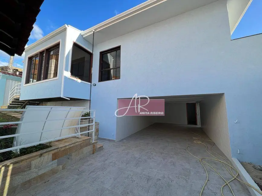 Foto 2 de Casa com 3 quartos à venda, 297m2 em Santa Dorotéia, Pouso Alegre - MG