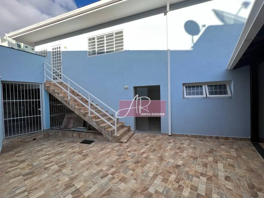 Casa com 3 quartos à venda, 297m2 em Santa Dorotéia, Pouso Alegre - MG - imagem 3 Foto 3 de Casa com 3 quartos à venda, 297m2 em Santa Dorotéia, Pouso Alegre - MG
