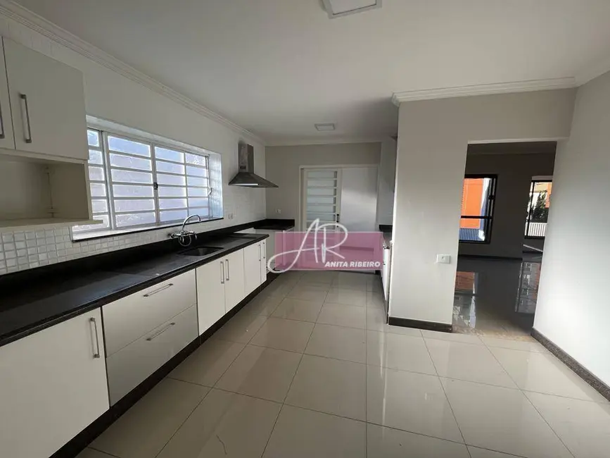 Casa com 3 quartos à venda, 297m2 em Santa Dorotéia, Pouso Alegre - MG - imagem 8 Foto 8 de Casa com 3 quartos à venda, 297m2 em Santa Dorotéia, Pouso Alegre - MG