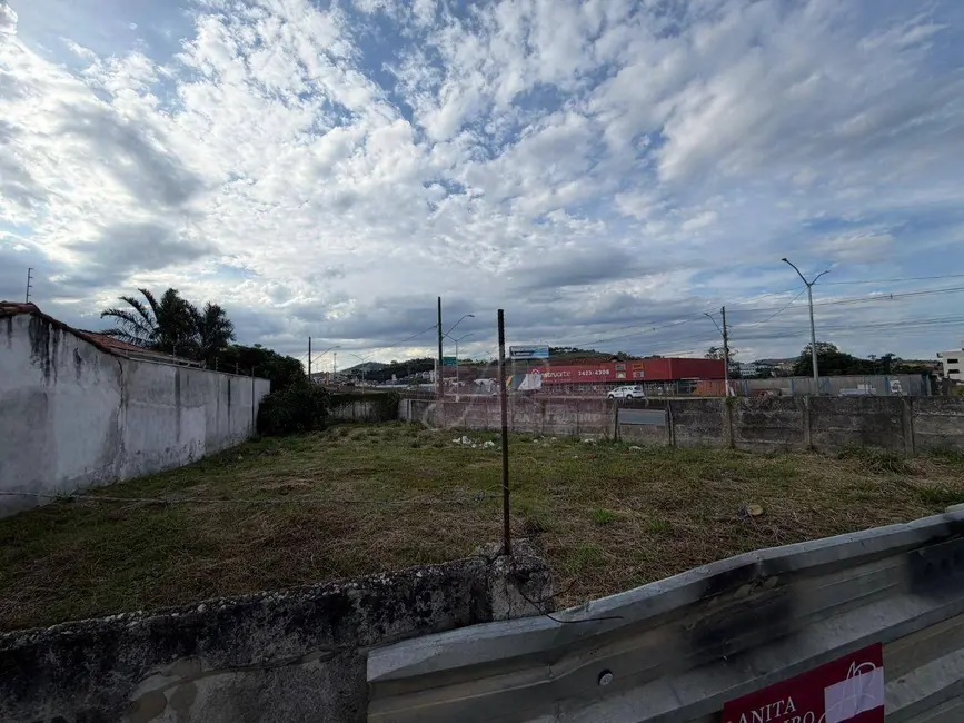 Foto 2 de Terreno / Lote à venda, 432m2 em Fátima I, Pouso Alegre - MG
