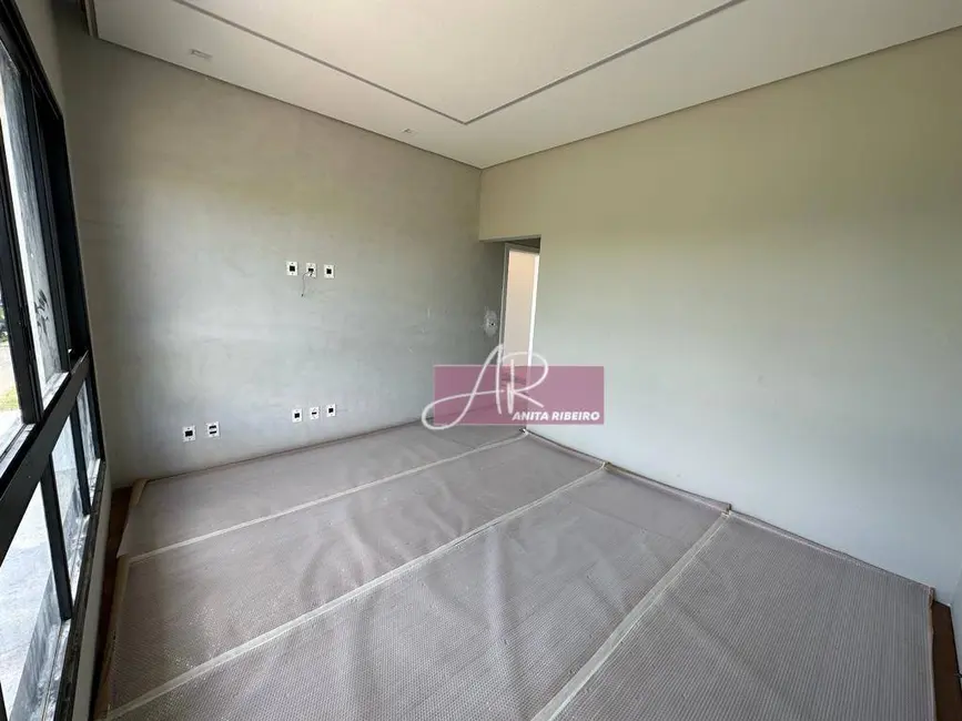 Casa com 4 quartos à venda, 360m2 em São Joaquim, Pouso Alegre - MG - imagem 8 Foto 8 de Casa com 4 quartos à venda, 360m2 em São Joaquim, Pouso Alegre - MG