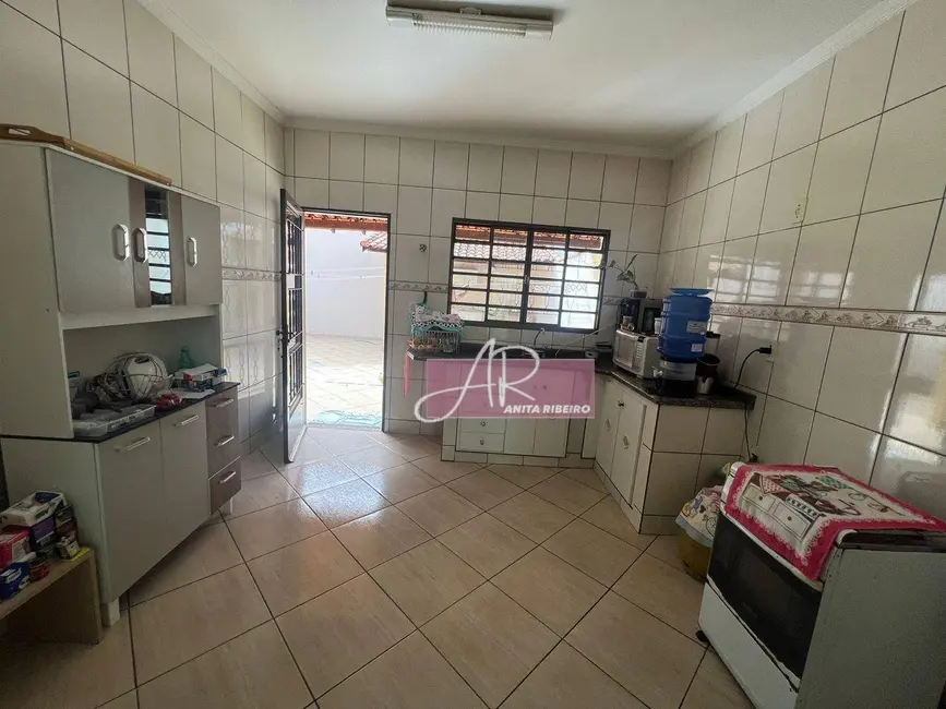 Foto 9 de Casa com 3 quartos à venda, 250m2 em Primavera, Pouso Alegre - MG