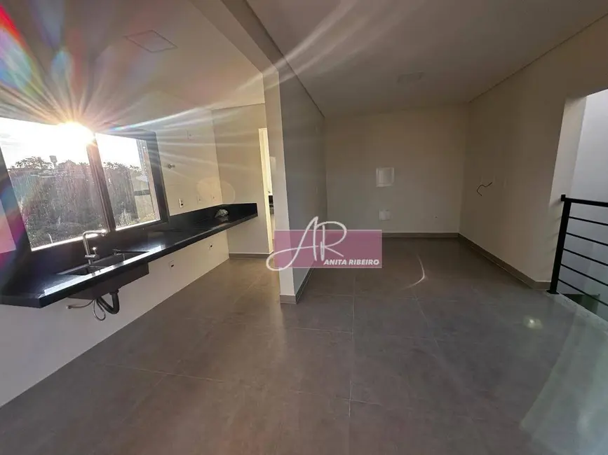 Apartamento com 4 quartos à venda, 128m2 em Pouso Alegre - MG - imagem 2 Foto 2 de Apartamento com 4 quartos à venda, 128m2 em Pouso Alegre - MG