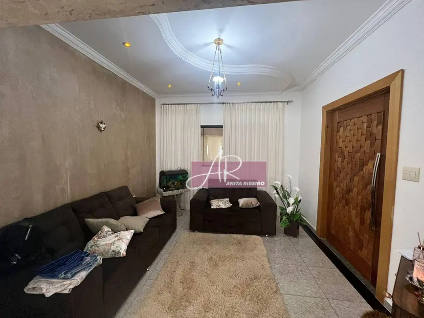 Foto 5 de Casa com 4 quartos à venda, 275m2 em Jardim Paraíso, Pouso Alegre - MG