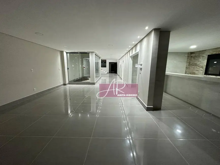 Foto 2 de Casa com 4 quartos à venda, 408m2 em Pouso Alegre - MG