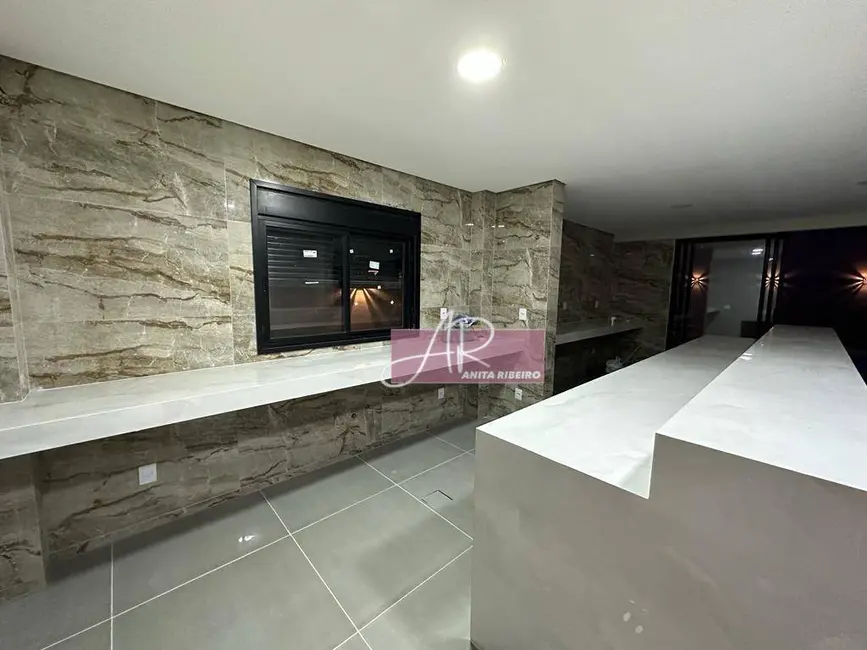 Casa com 4 quartos à venda, 408m2 em Pouso Alegre - MG - imagem 8 Foto 8 de Casa com 4 quartos à venda, 408m2 em Pouso Alegre - MG