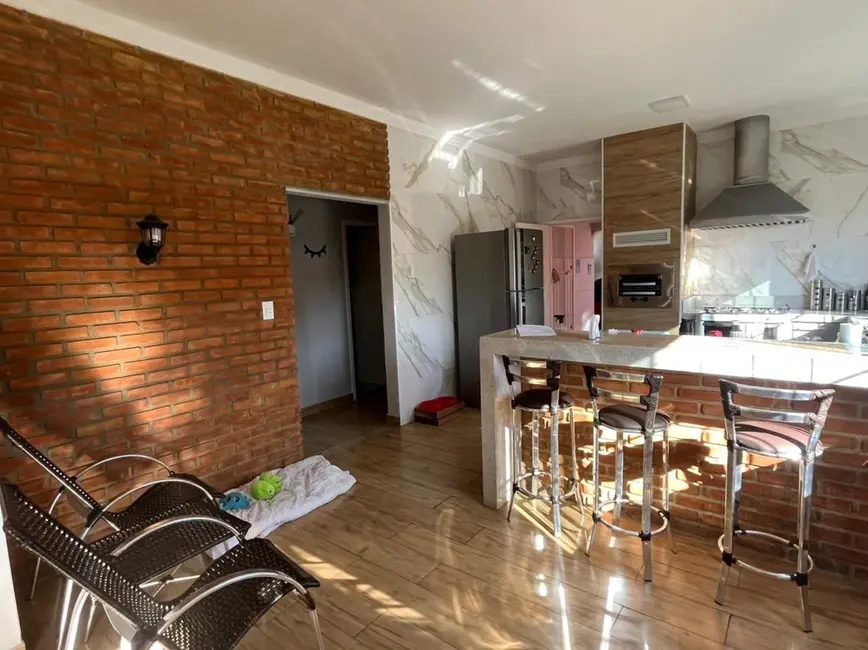 Casa com 3 quartos à venda, 250m2 em Jardim Paraíso, Pouso Alegre - MG - imagem 6 Foto 6 de Casa com 3 quartos à venda, 250m2 em Jardim Paraíso, Pouso Alegre - MG