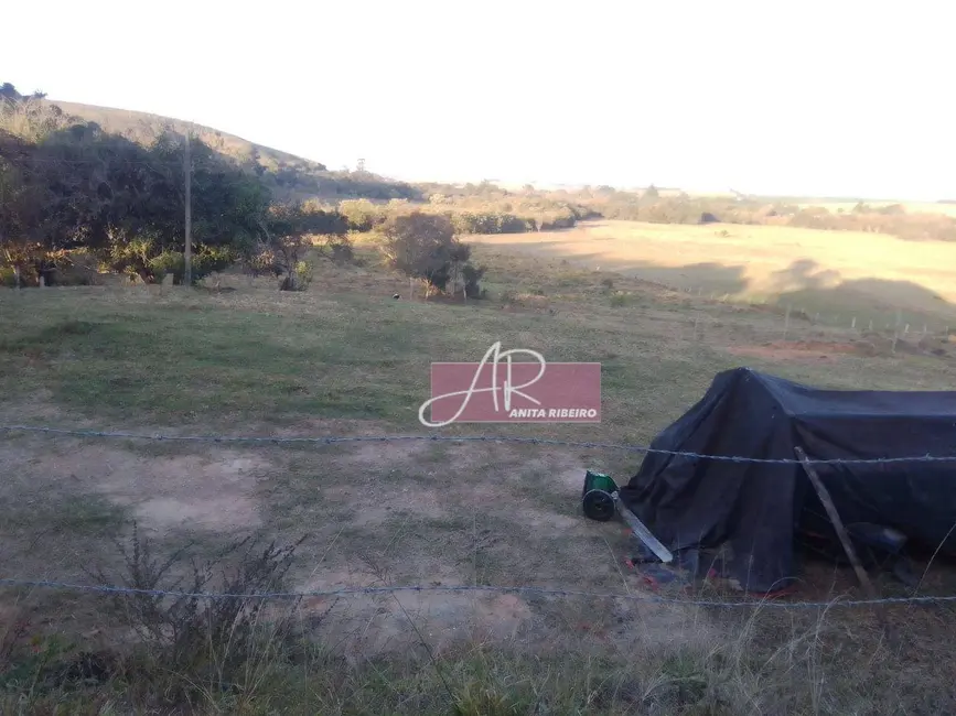 Foto 2 de Chácara à venda, 3800m2 em Pouso Alegre - MG