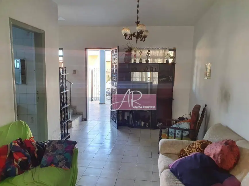 Foto 2 de Casa com 6 quartos à venda, 180m2 em Nova Pouso Alegre, Pouso Alegre - MG