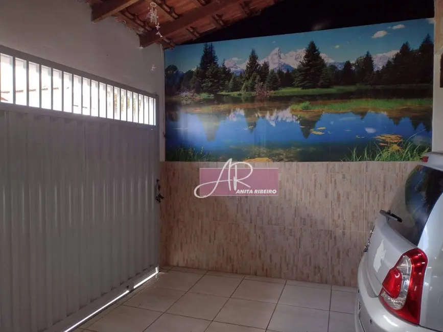 Foto 2 de Casa com 2 quartos à venda, 200m2 em Morumbi, Pouso Alegre - MG