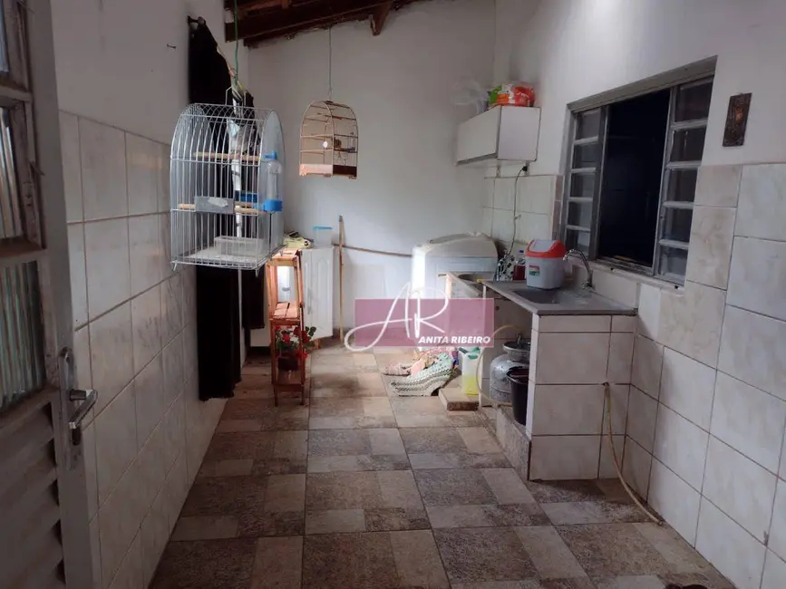 Foto 5 de Casa com 2 quartos à venda, 200m2 em Morumbi, Pouso Alegre - MG