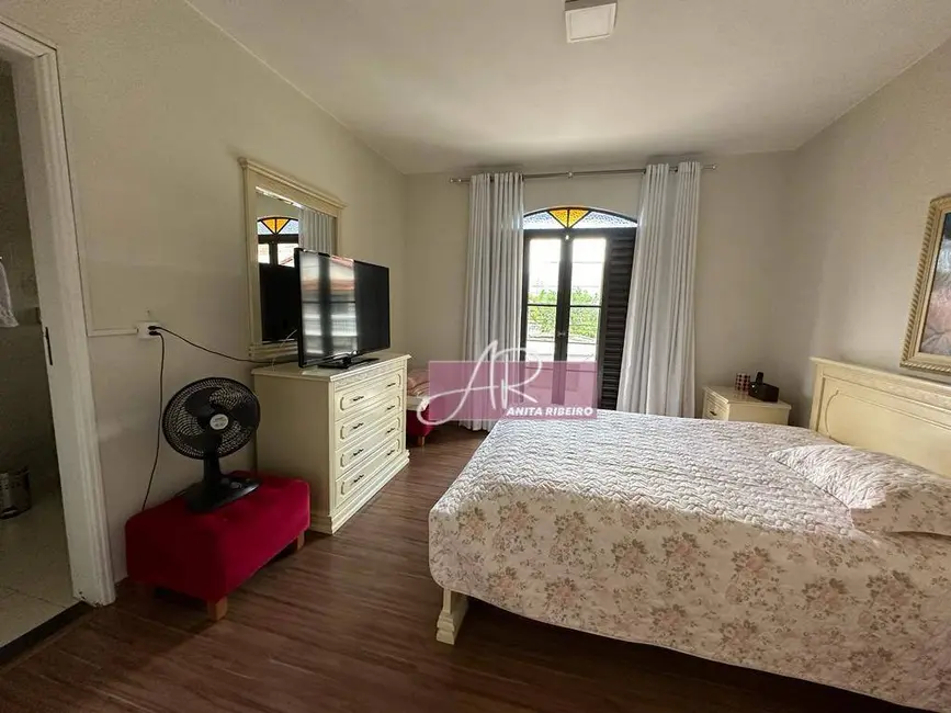 Foto 8 de Casa com 4 quartos à venda, 192m2 em Saúde, Pouso Alegre - MG