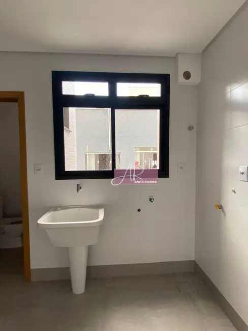 Apartamento com 3 quartos à venda, 124m2 em Primavera, Pouso Alegre - MG - imagem 8 Foto 8 de Apartamento com 3 quartos à venda, 124m2 em Primavera, Pouso Alegre - MG