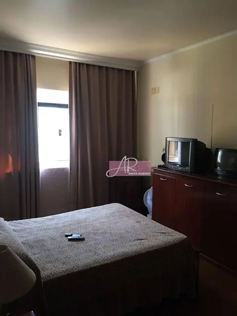 Apartamento com 3 quartos à venda, 182m2 em Centro, Pouso Alegre - MG - imagem 9 Foto 9 de Apartamento com 3 quartos à venda, 182m2 em Centro, Pouso Alegre - MG