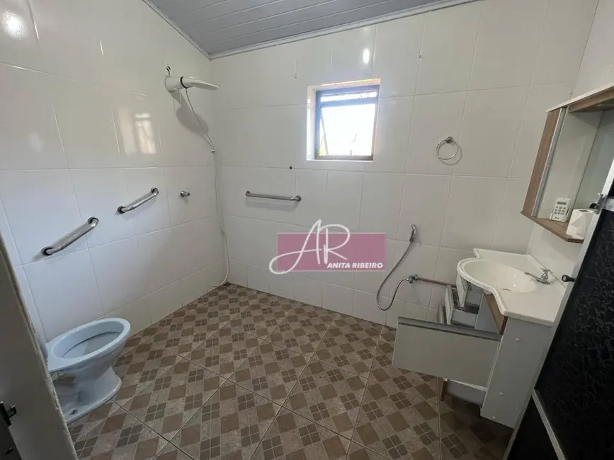 Casa com 1 quarto à venda, 450m2 em Pouso Alegre - MG - imagem 7 Foto 7 de Casa com 1 quarto à venda, 450m2 em Pouso Alegre - MG