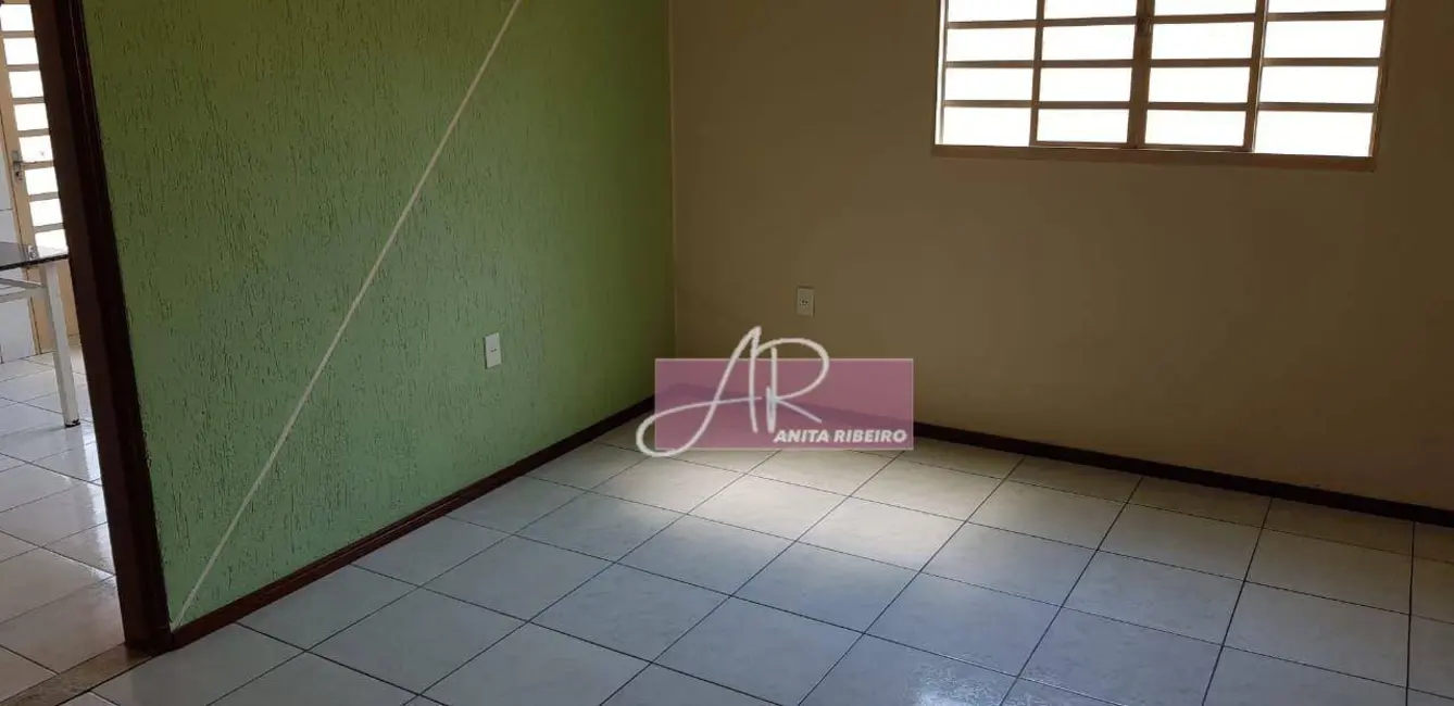 Foto 2 de Casa com 4 quartos à venda, 408m2 em São Carlos, Pouso Alegre - MG