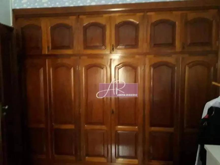 Apartamento com 4 quartos à venda, 243m2 em Centro, Pouso Alegre - MG - imagem 7 Foto 7 de Apartamento com 4 quartos à venda, 243m2 em Centro, Pouso Alegre - MG