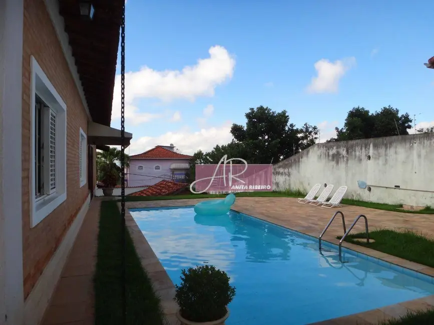Foto 1 de Casa com 5 quartos à venda, 809m2 em Santa Dorotéia, Pouso Alegre - MG