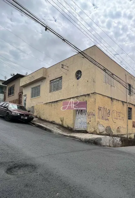 Foto 1 de Casa com 3 quartos à venda, 246m2 em Centro, Pouso Alegre - MG