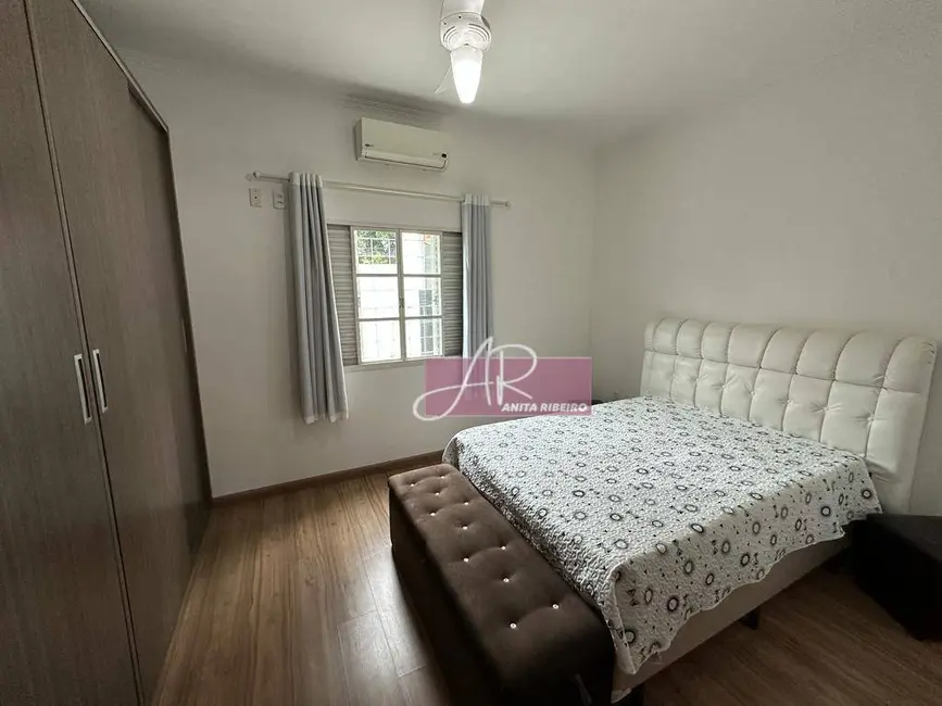 Foto 8 de Casa com 3 quartos à venda, 240m2 em Santa Clara, Pouso Alegre - MG