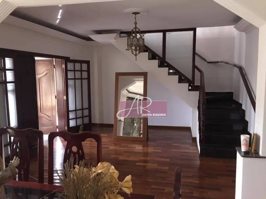 Foto 7 de Casa com 5 quartos à venda, 450m2 em Pouso Alegre - MG