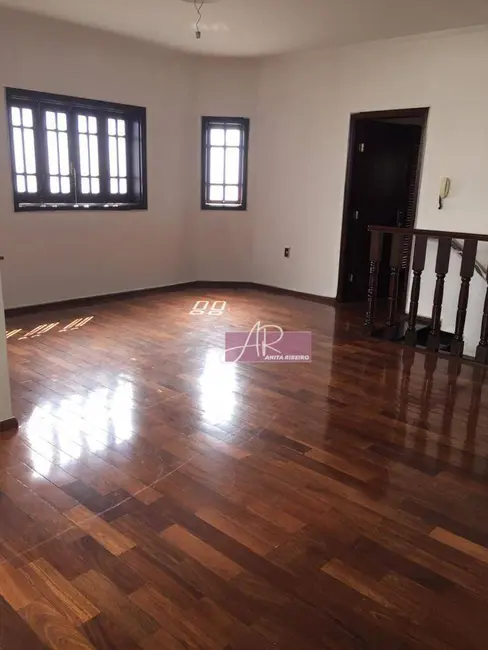 Foto 6 de Casa com 5 quartos à venda, 450m2 em Pouso Alegre - MG