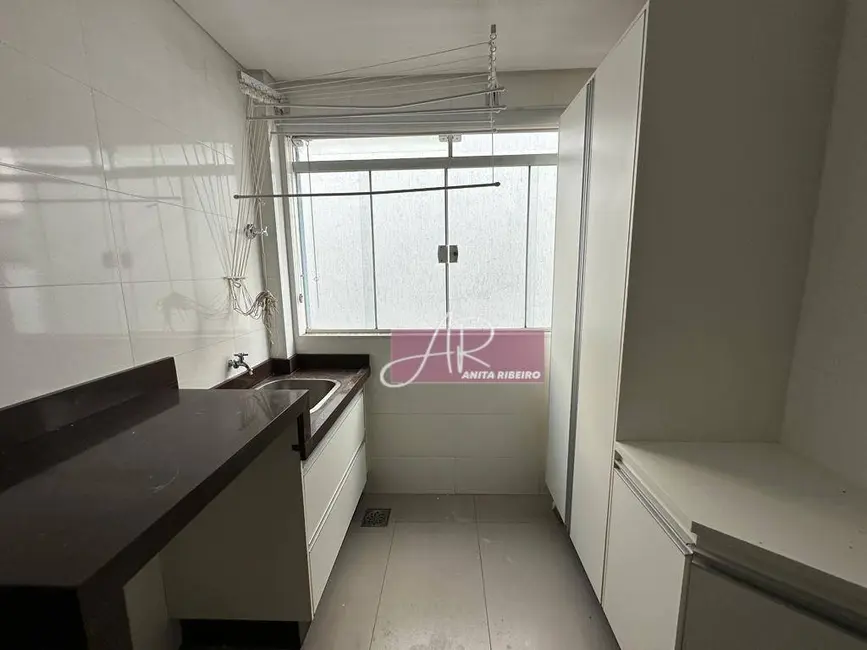 Foto 5 de Apartamento com 3 quartos à venda, 110m2 em João Paulo II, Pouso Alegre - MG