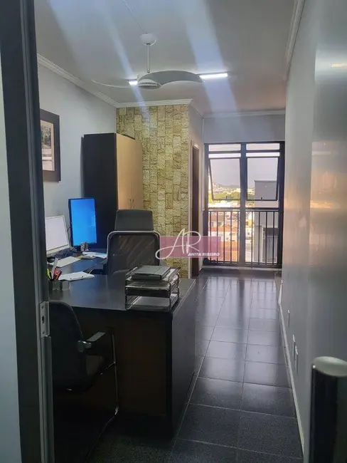 Sala Comercial à venda, 35m2 em Centro, Pouso Alegre - MG - imagem 5 Foto 5 de Sala Comercial à venda, 35m2 em Centro, Pouso Alegre - MG