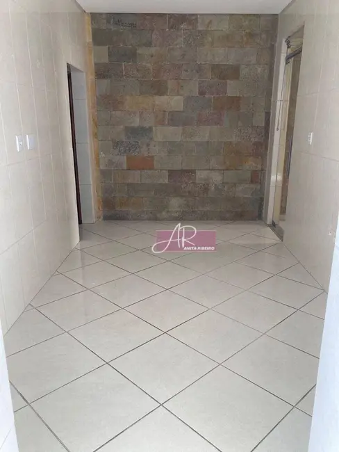 Casa com 4 quartos à venda, 400m2 em Centro, Pouso Alegre - MG - imagem 7 Foto 7 de Casa com 4 quartos à venda, 400m2 em Centro, Pouso Alegre - MG