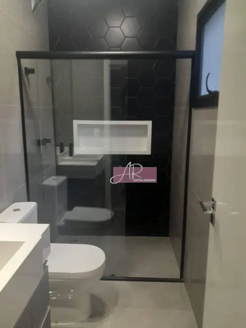 Casa com 3 quartos à venda, 345m2 em Colinas de Santa Bárbara, Pouso Alegre - MG - imagem 9 Foto 9 de Casa com 3 quartos à venda, 345m2 em Colinas de Santa Bárbara, Pouso Alegre - MG